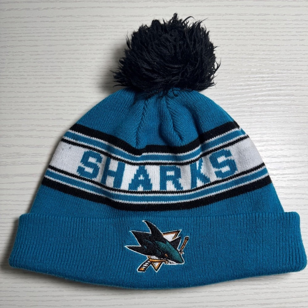 Reebok‎ Face Off Collection Sharks Beanie / SKU0109
